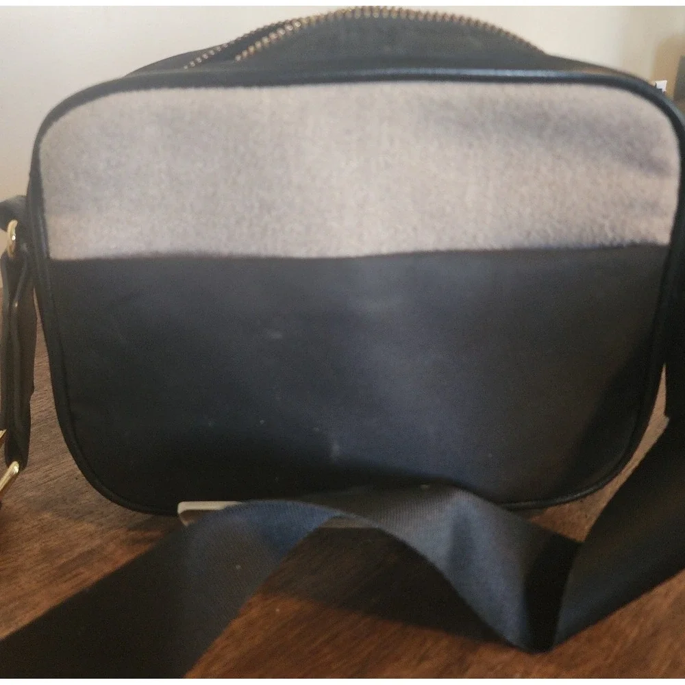 A New Day Crossbody Zip Handbag with Outer Side Pocket